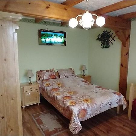 Letni Domek , Ogrzewany, Z Bilardem Ручане Нида Екстериор снимка